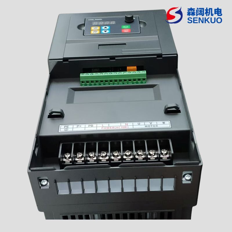 森阔SKF320系列单相220V转三相380V高性能矢量变频器 5